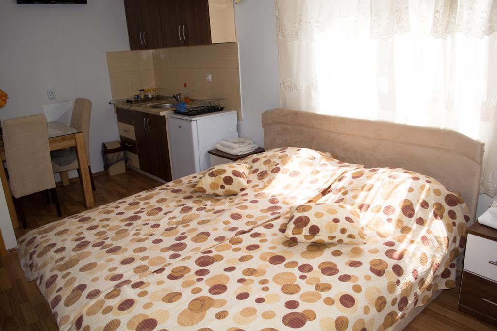 Villa Palma Guesthouse Mostar Rum bild
