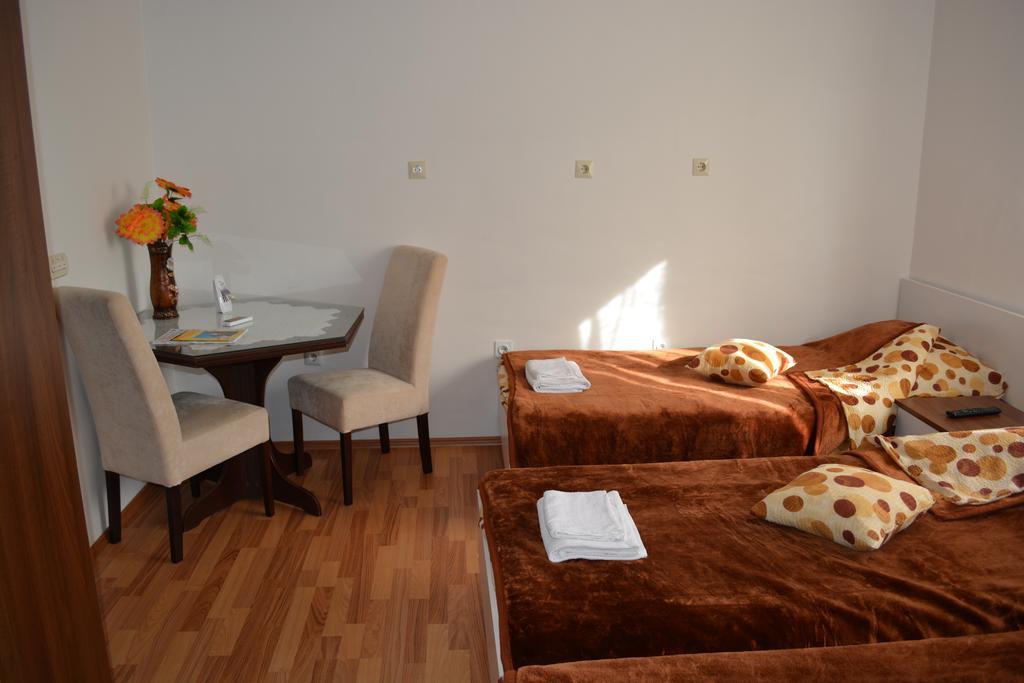 Villa Palma Guesthouse Mostar Rum bild
