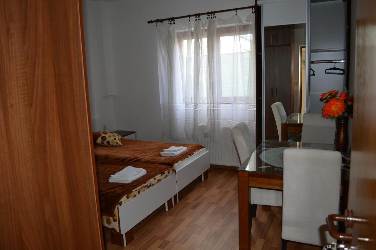 Villa Palma Guesthouse Mostar Rum bild
